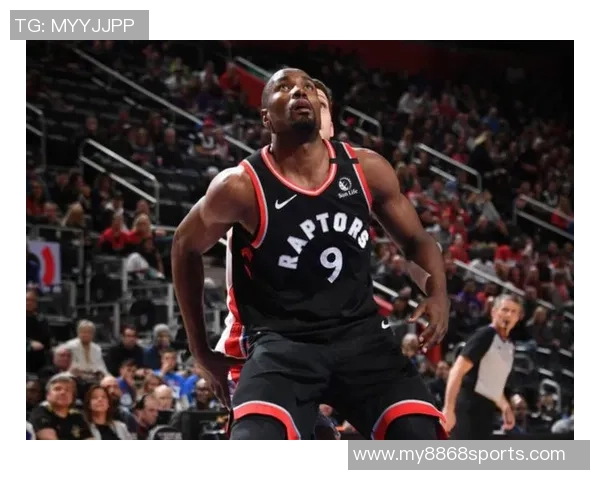 小卡半场表现出色8投5中贡献14分2板2助正负值高达16 小卡半场表现出色8投5中贡献14分2板2助正负值高达16